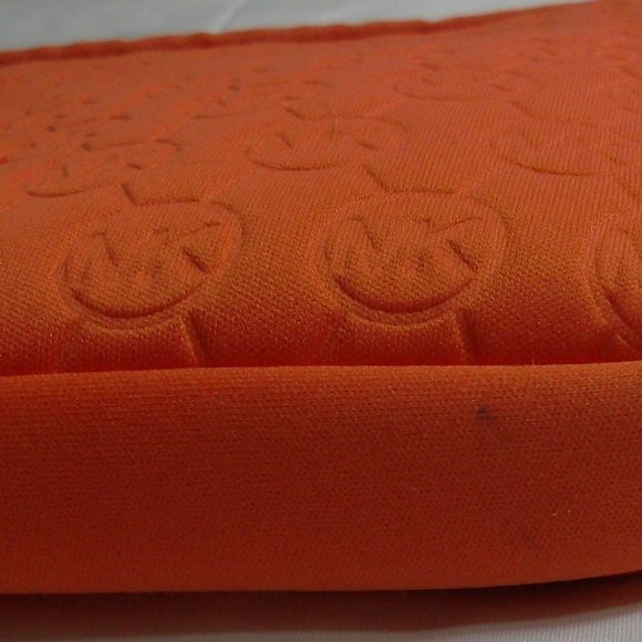 Michael Kors Logo Orange Neoprene Shoulder bag - Picture 10 of 10